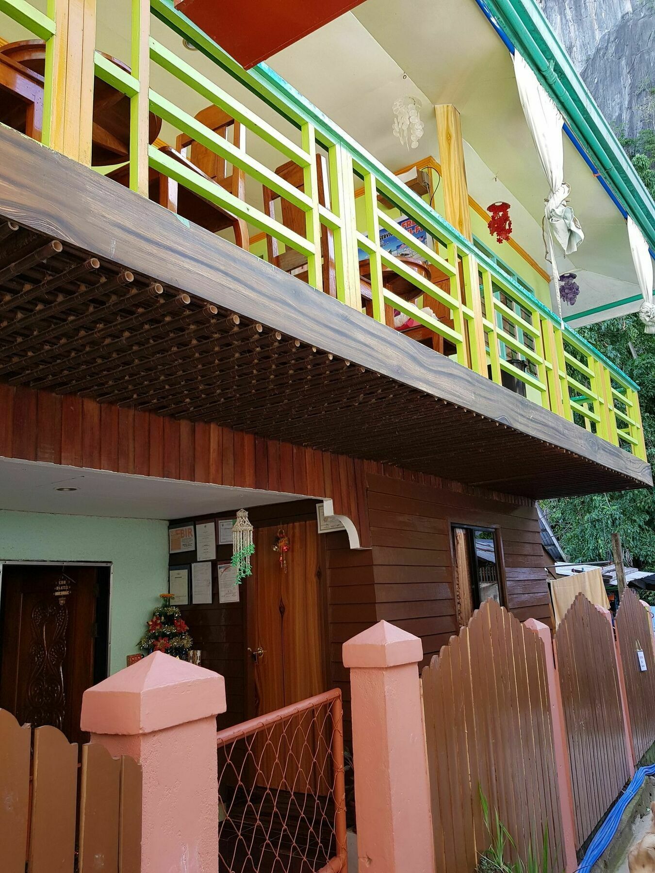 Mountain Side Inn Эль-Нидо Экстерьер фото